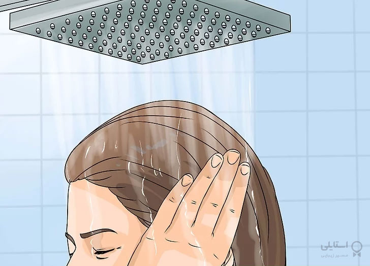 شستن مو زیر دوش آب