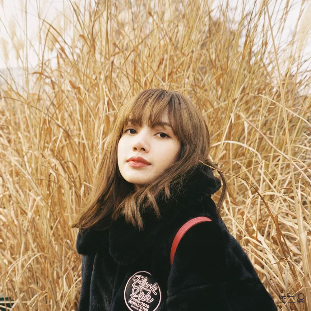 لیسا بلک پینک موهای چتری