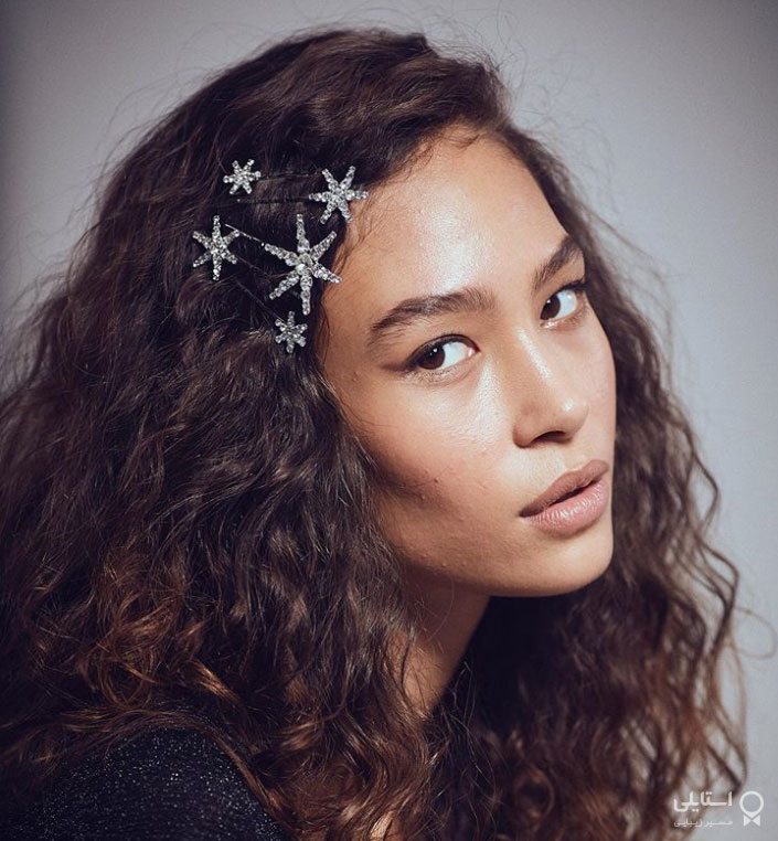 مدل موی باز با اکسسوری ستاره