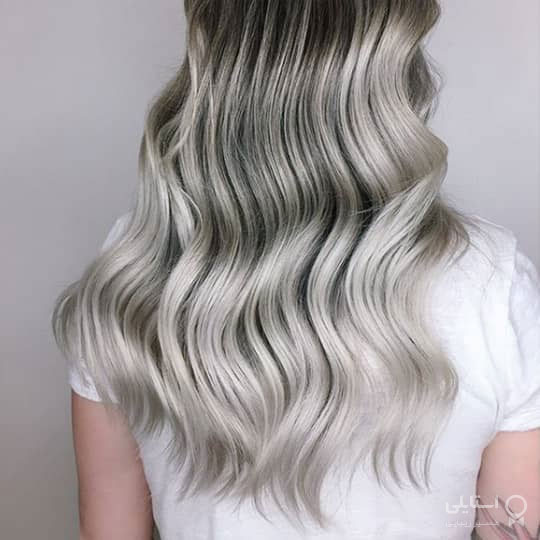 موی خاکستری ترند سال 2020 - نقره‌ای