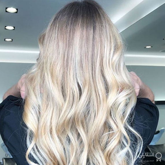 بلوند پلاتینیوم با لولایت‌های طلایی