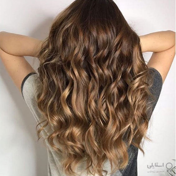 چگونه از رنگ موهای تیره قهوه‌ای طلایی مراقب کنیم؟