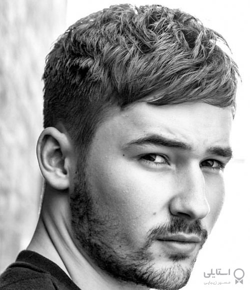 چتری بلند با کناره‌های محو شده