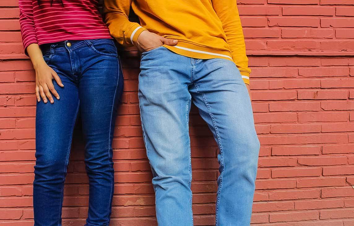 9 لباس ساده برای اینکه شلوار‌ جین شما گران به نظر برسد